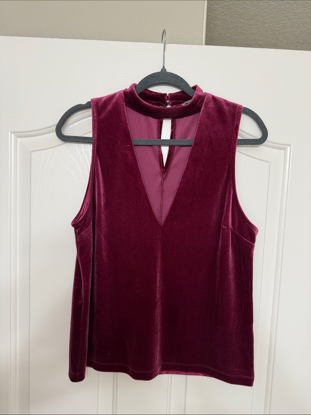Charlotte Russe Velvet Mock-Neck Sleeveless Top - Burgundy